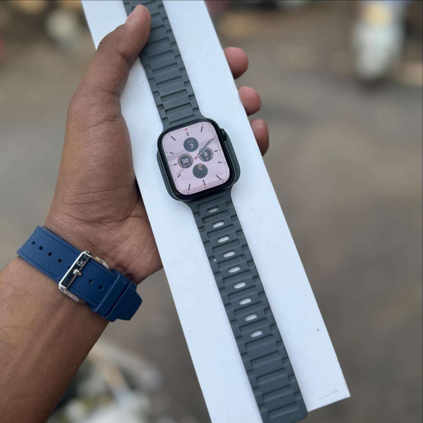 Series 9 Smartwatch – Premium Quality (45mm, GPS + Cellular) |